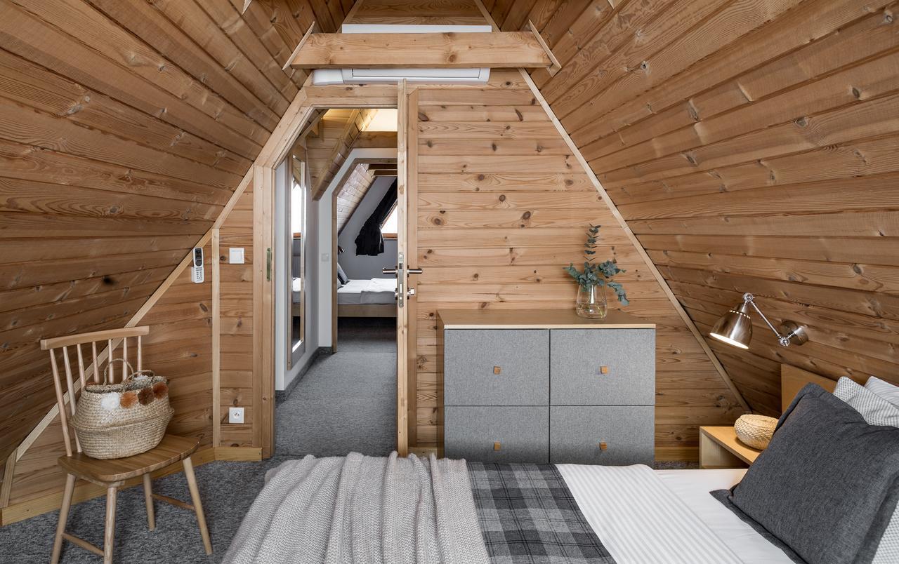 Deluxe Two-Bedroom Apartment